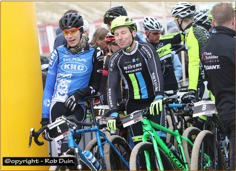 Bram & Bram voor de start. - Foto: Rob Duin